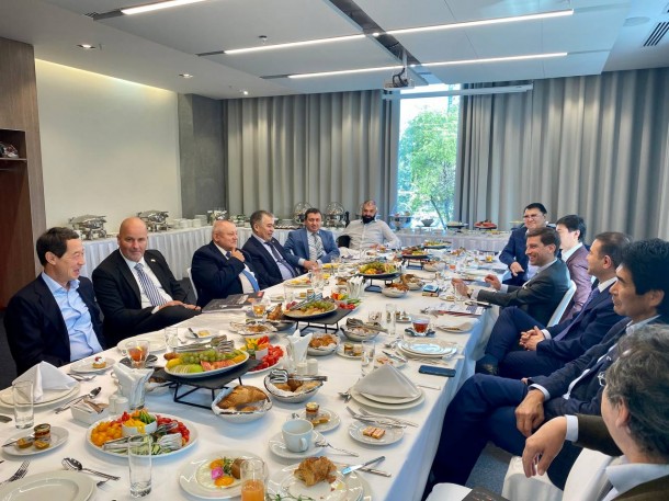 BUSINESS BREAKFAST OF THE SOCIETY OF HONORARY CONSULS AT NOVOTEL CITY CENTER ALMATY BUSINESS BREAKFAST OF THE SOCIETY OF HONORARY CONSULS AT NOVOTEL CITY CENTER ALMATY